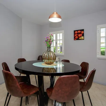 Ventura Marina אלבופיירה